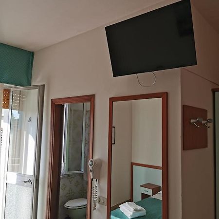 Apartament Garni Edward Bellaria-Igea Marina Zewnętrze zdjęcie